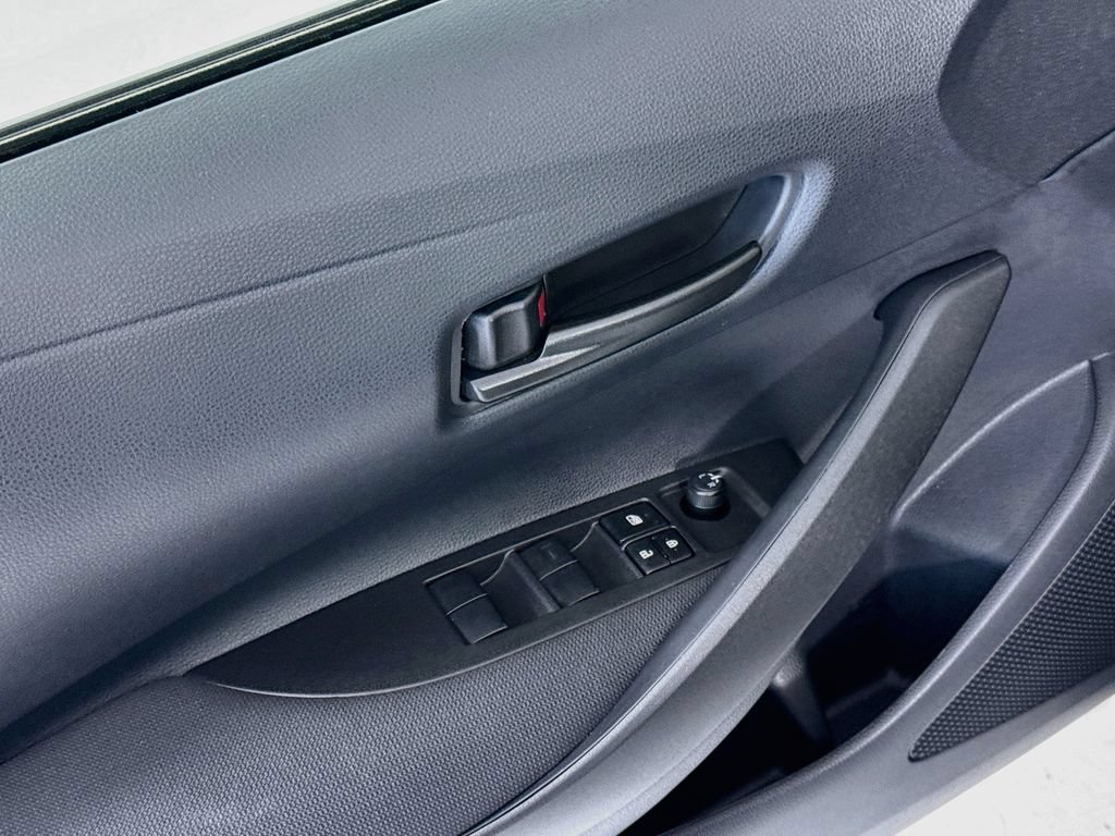 Used 2026 Toyota Corolla LE w/ Carpet Mat Package (TMS) FWD image 23