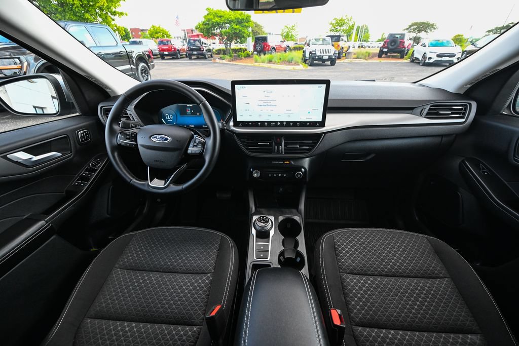 Used 2023 Ford Escape Active w/ Tech Pack #2 AWD/4WD image 30