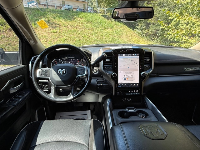 Used 2022 RAM 3500 Laramie AWD/4WD image 12