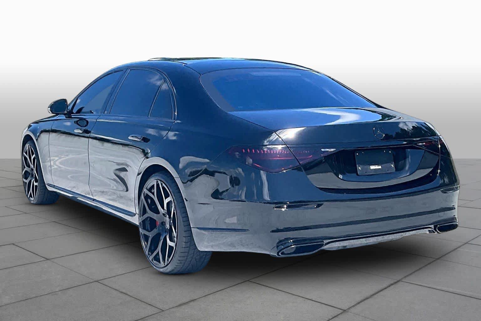 Used 2023 Mercedes-Benz S 500 4MATIC image 11