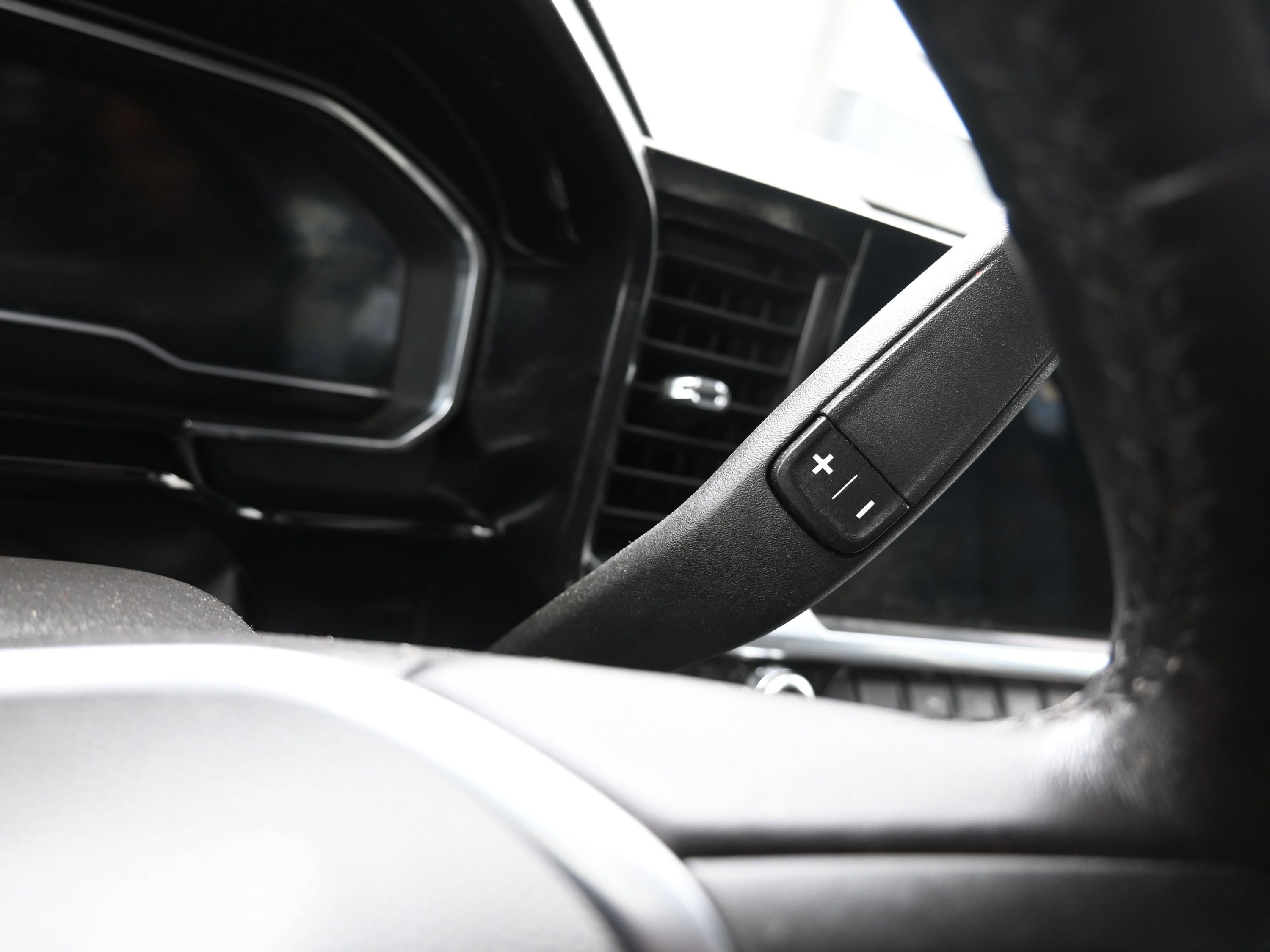 Used 2022 GMC Sierra 1500 Elevation image 37