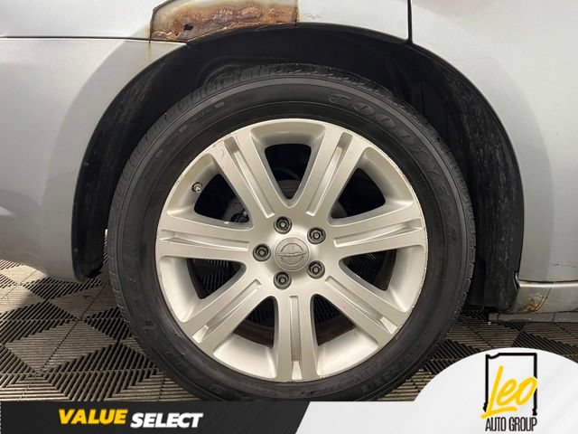 Used 2010 Chrysler Sebring Touring w/ Hands-Free Convenience Group FWD image 28