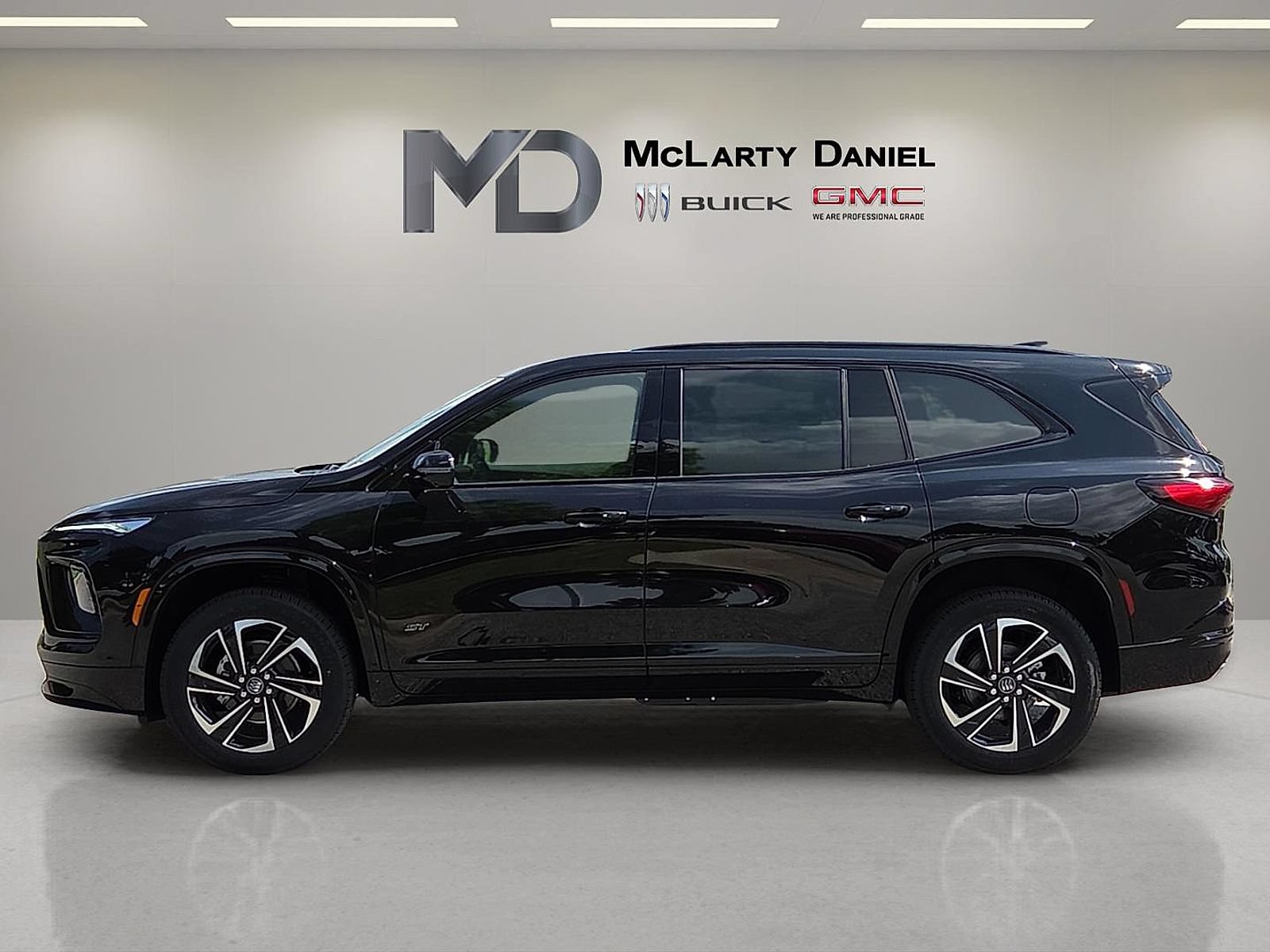 New 2026 Buick Enclave Sport Touring w/ Power Package FWD image 3