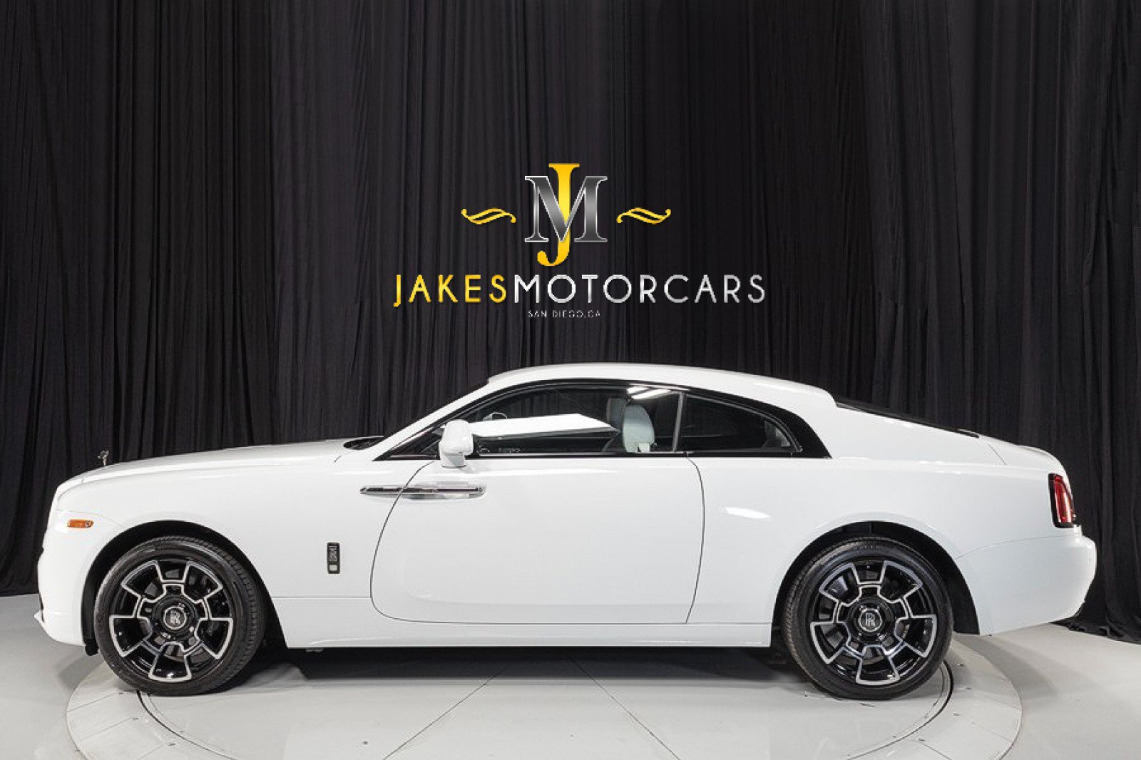 Used 2021 Rolls-Royce Wraith RWD image 2
