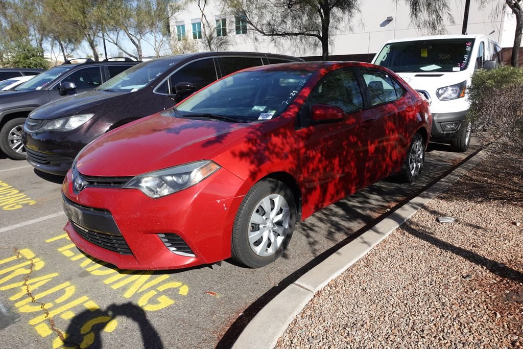 Used 2016 Toyota Corolla LE FWD video 1