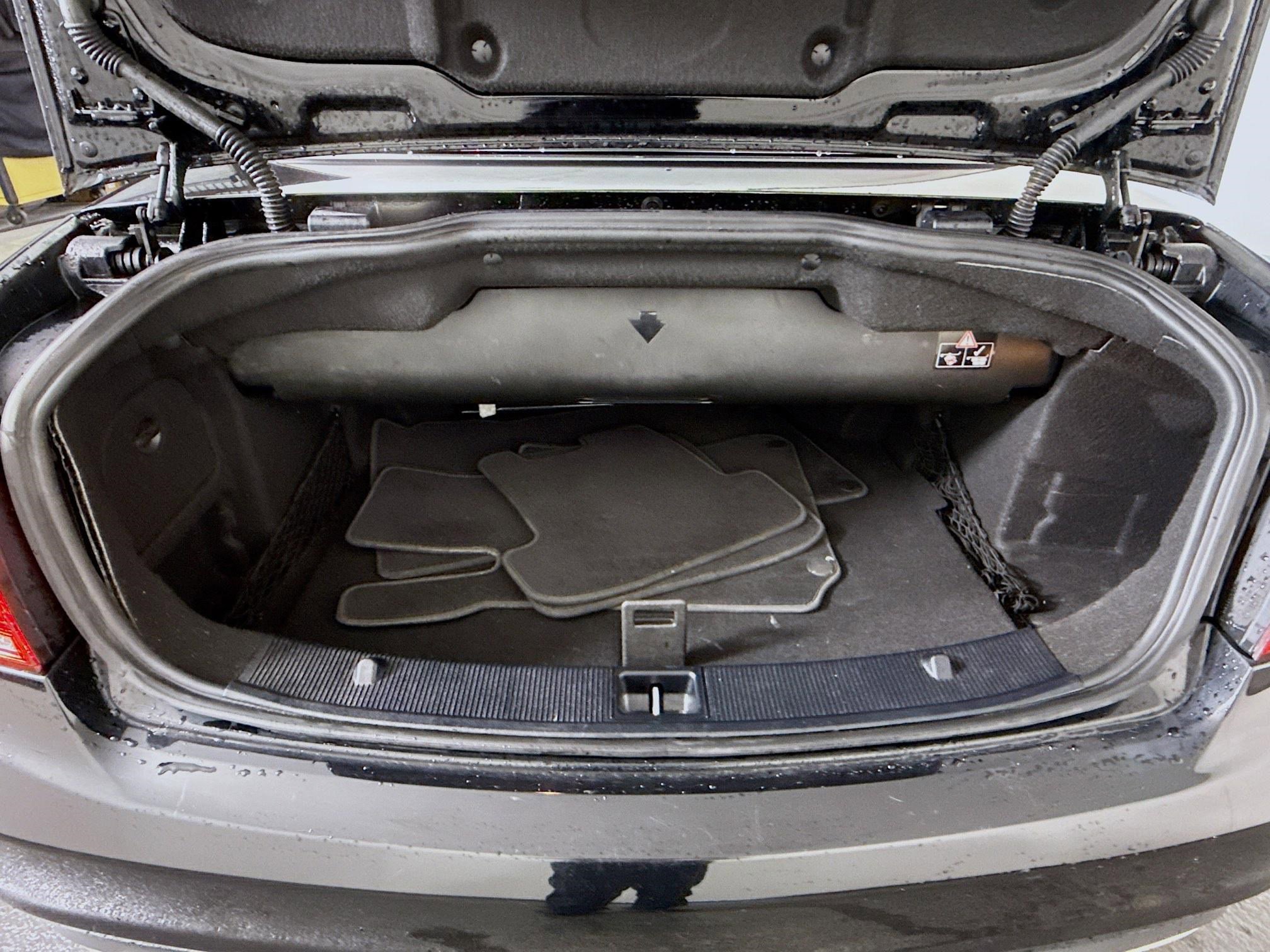 Used 2016 Mercedes-Benz E 400 Cabriolet image 33