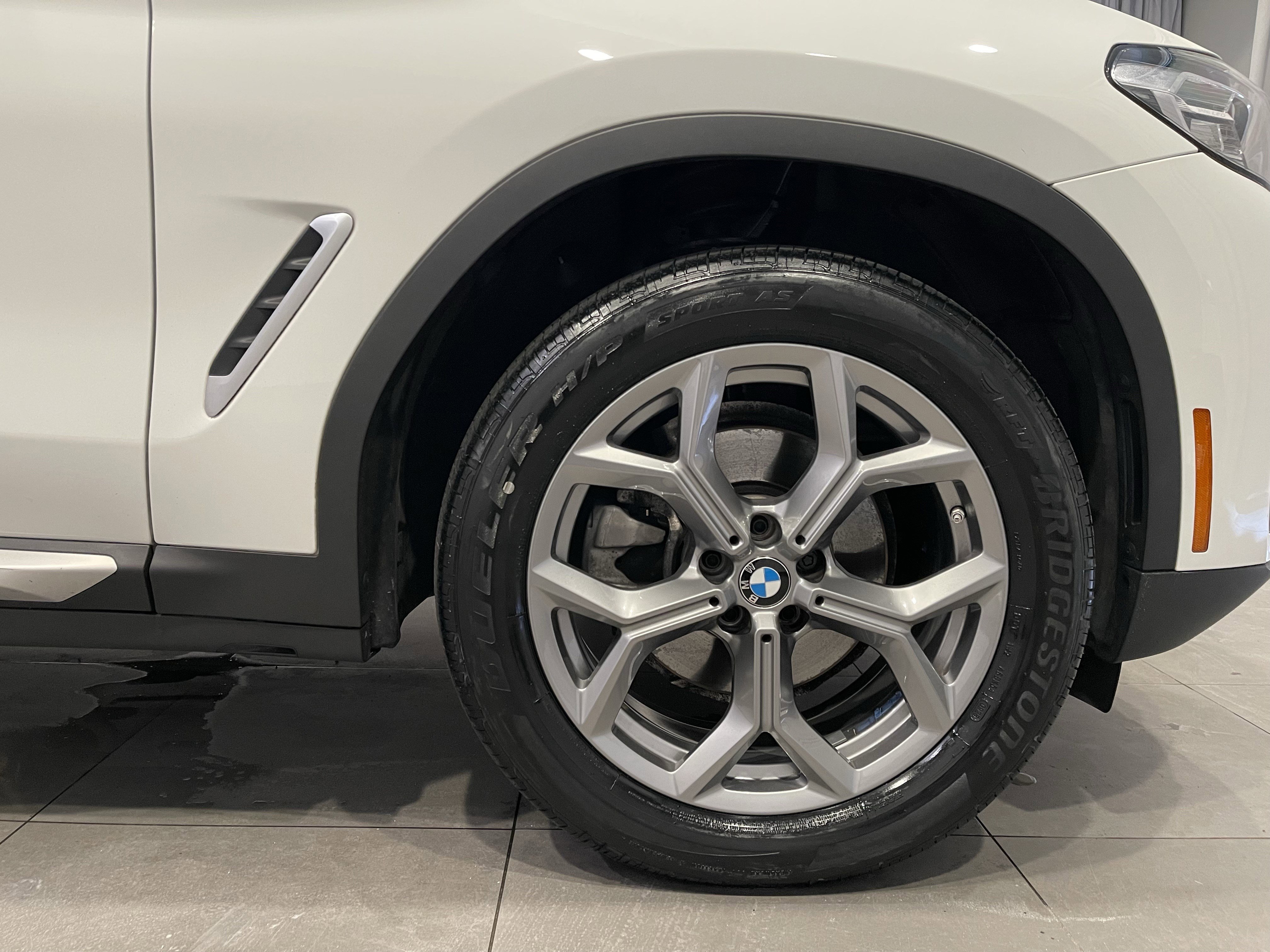 Certified 2024 BMW X3 xDrive30i w/ Premium Package image 10