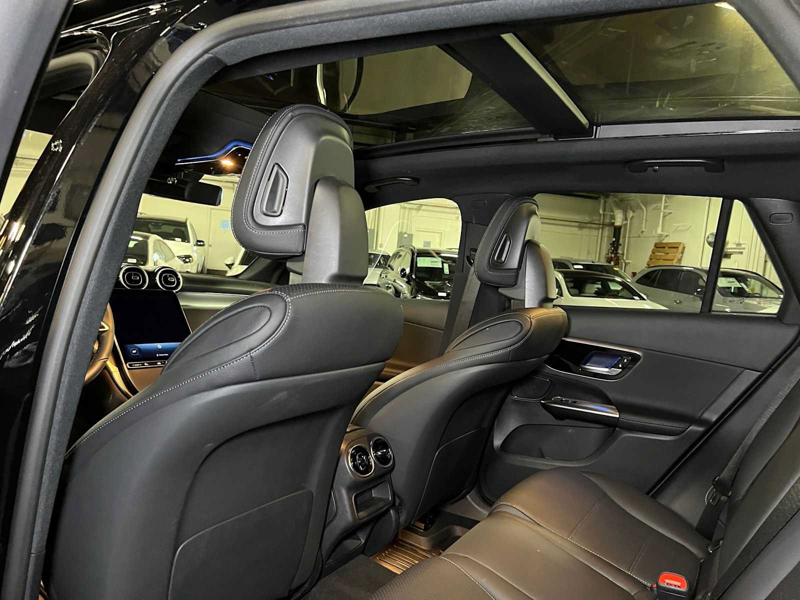 Used 2026 Mercedes-Benz GLC 300 4MATIC image 19