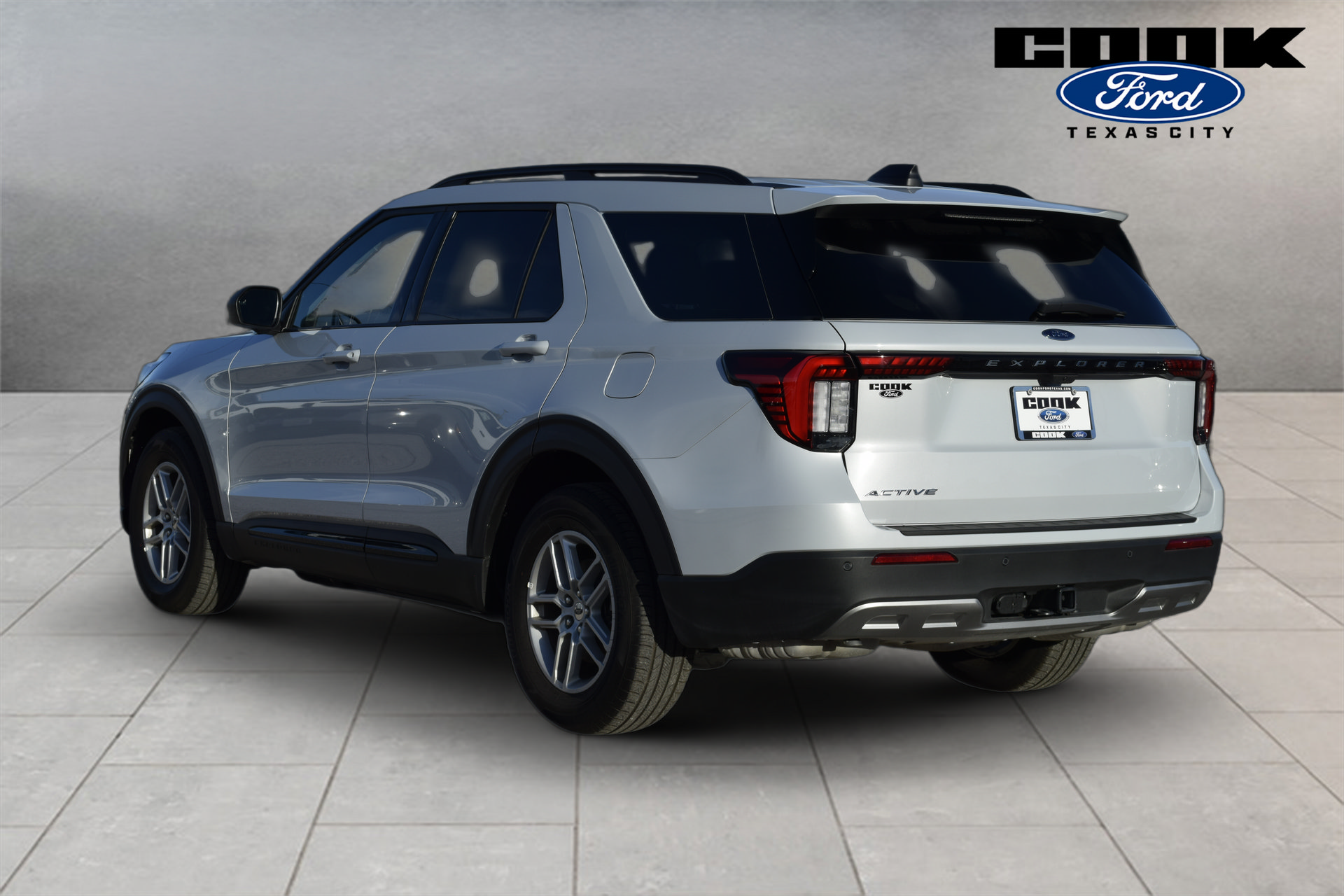 New 2026 Ford Explorer Active w/ Active Comfort Package RWD image 4