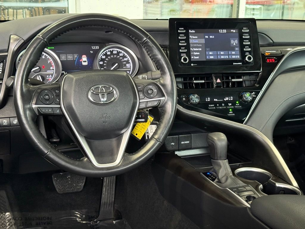 Used 2024 Toyota Camry LE image 30