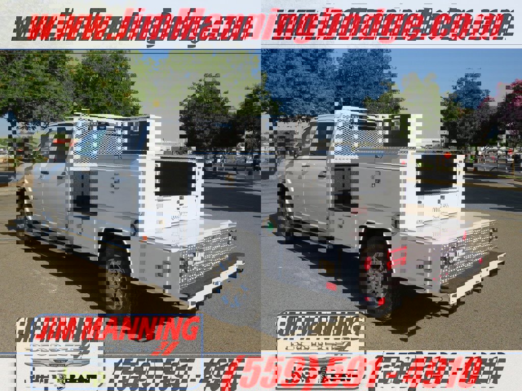 New 2022 RAM 3500 Tradesman w/ Chrome Appearance Group