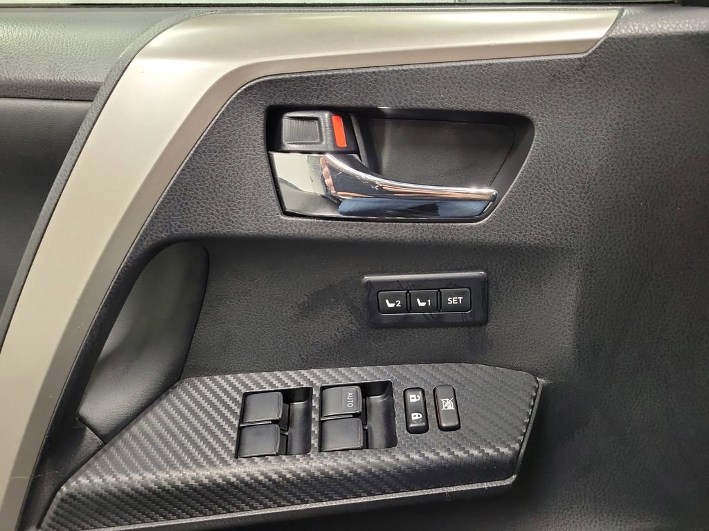 Used 2015 Toyota RAV4 Limited w/ Outdoor Package image 21