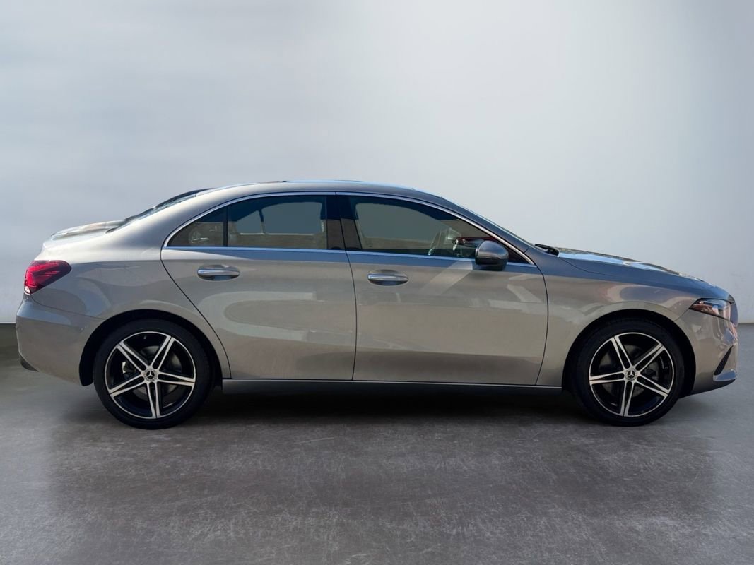 Used 2019 Mercedes-Benz A 220 4MATIC image 4