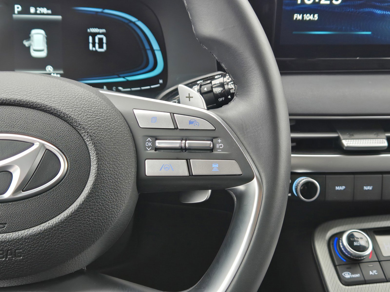 Certified 2025 Hyundai Palisade SEL image 13