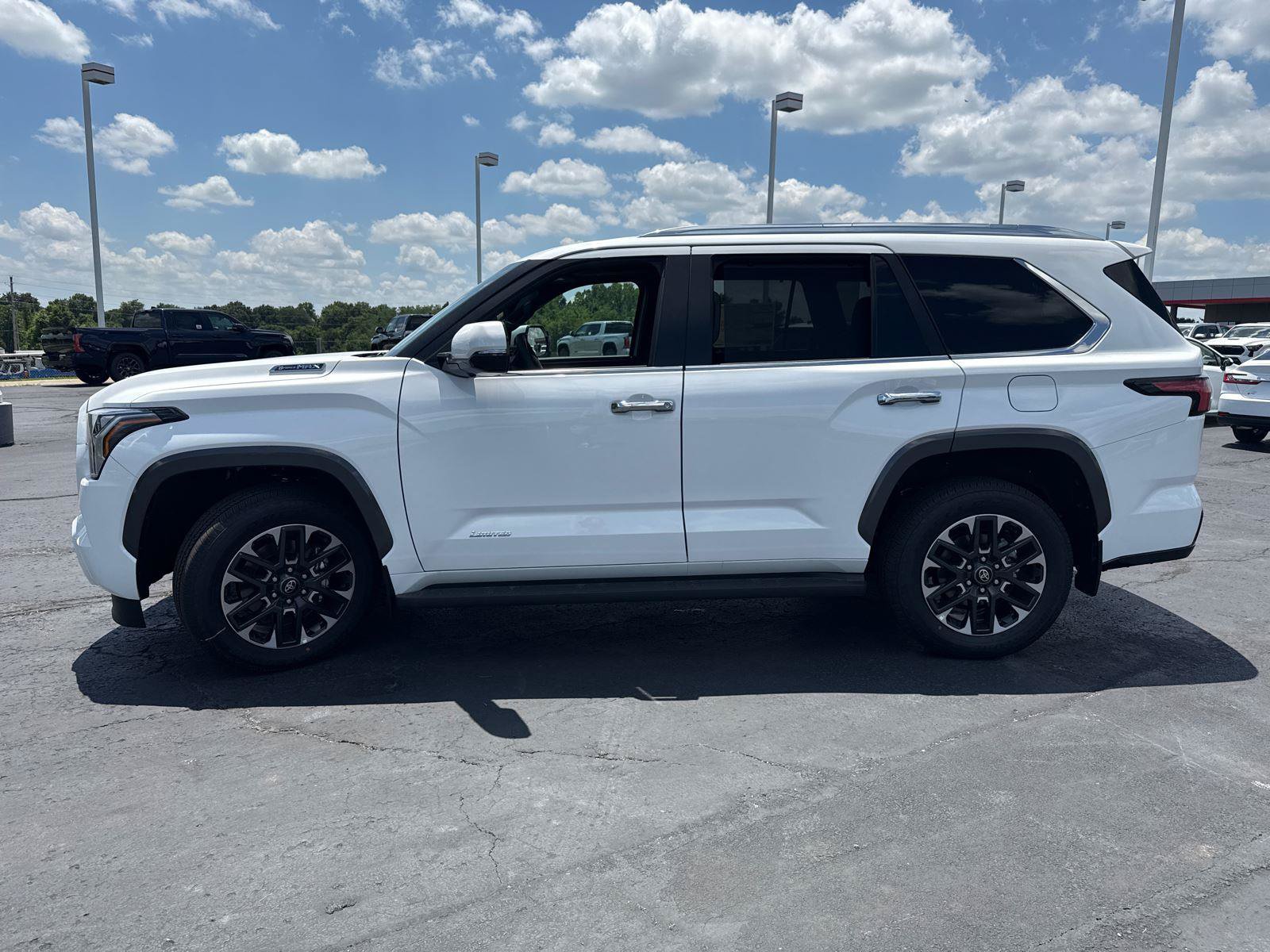Used 2026 Toyota Sequoia Limited AWD/4WD image 5
