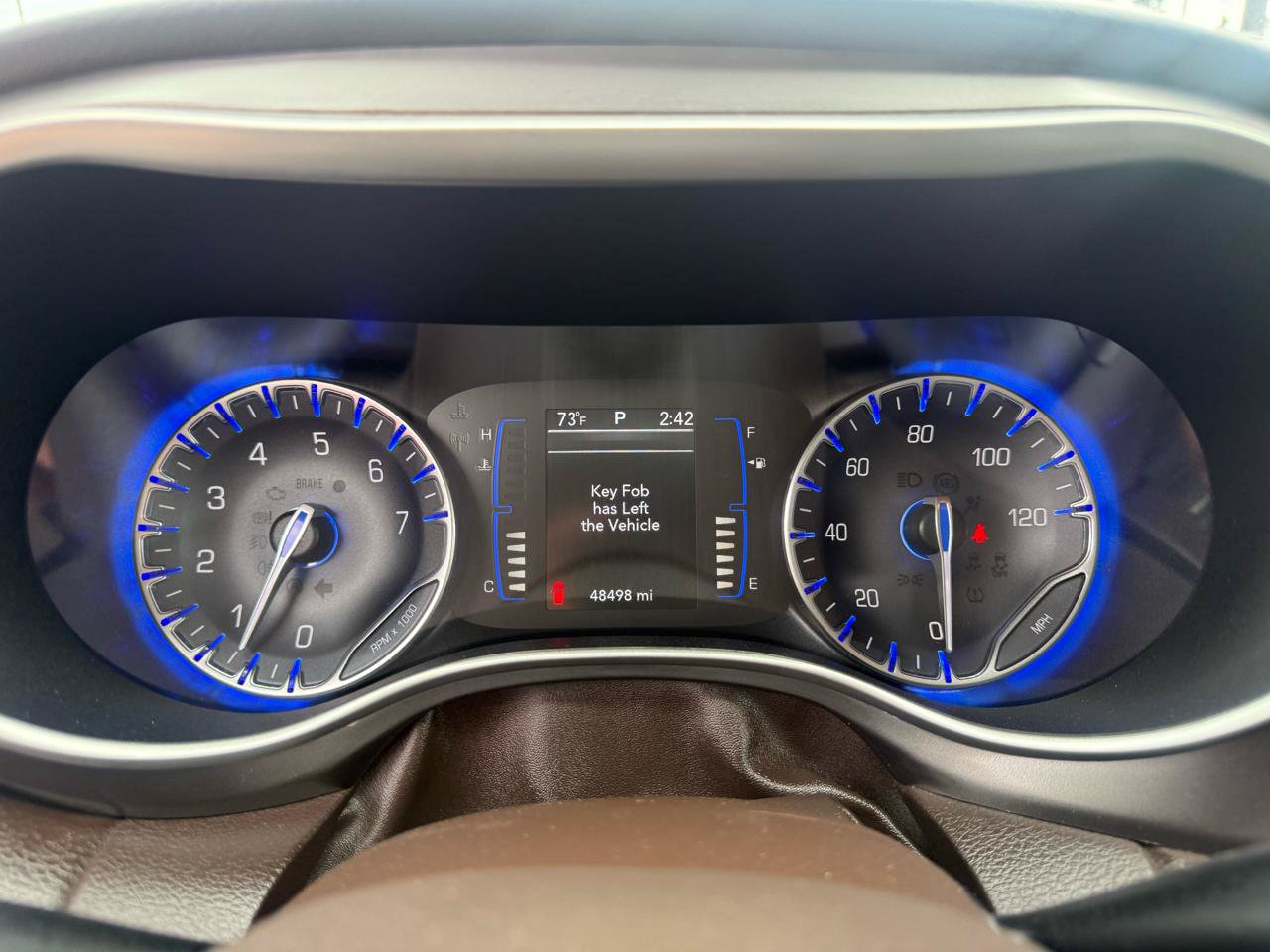 Used 2018 Chrysler Pacifica L FWD image 18