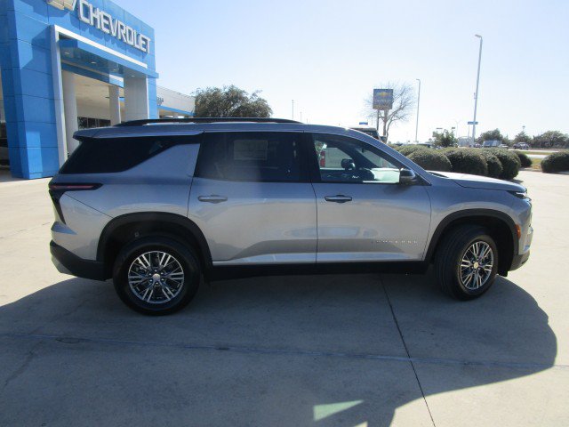 New 2026 Chevrolet Traverse LT w/ Driver Confidence Package FWD image 8