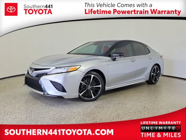 Used 2020 Toyota Camry XSE FWD image 1