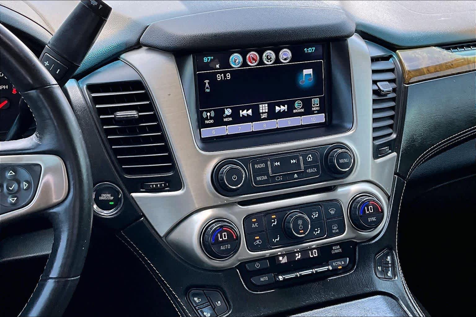 Used 2017 GMC Yukon Denali AWD/4WD image 7