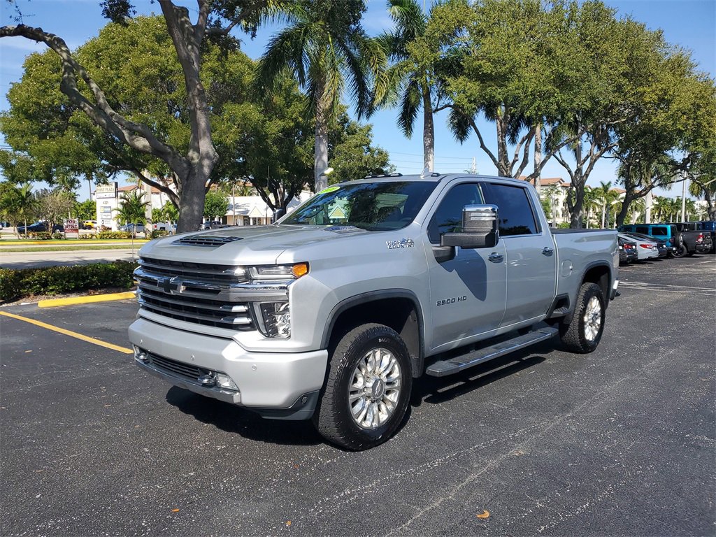 Used 2020 Chevrolet Silverado 2500 High Country image 3