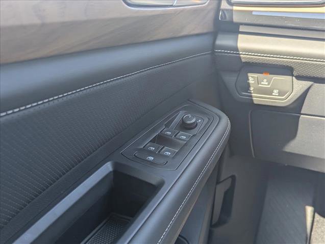 New 2026 Volkswagen Atlas SE image 8