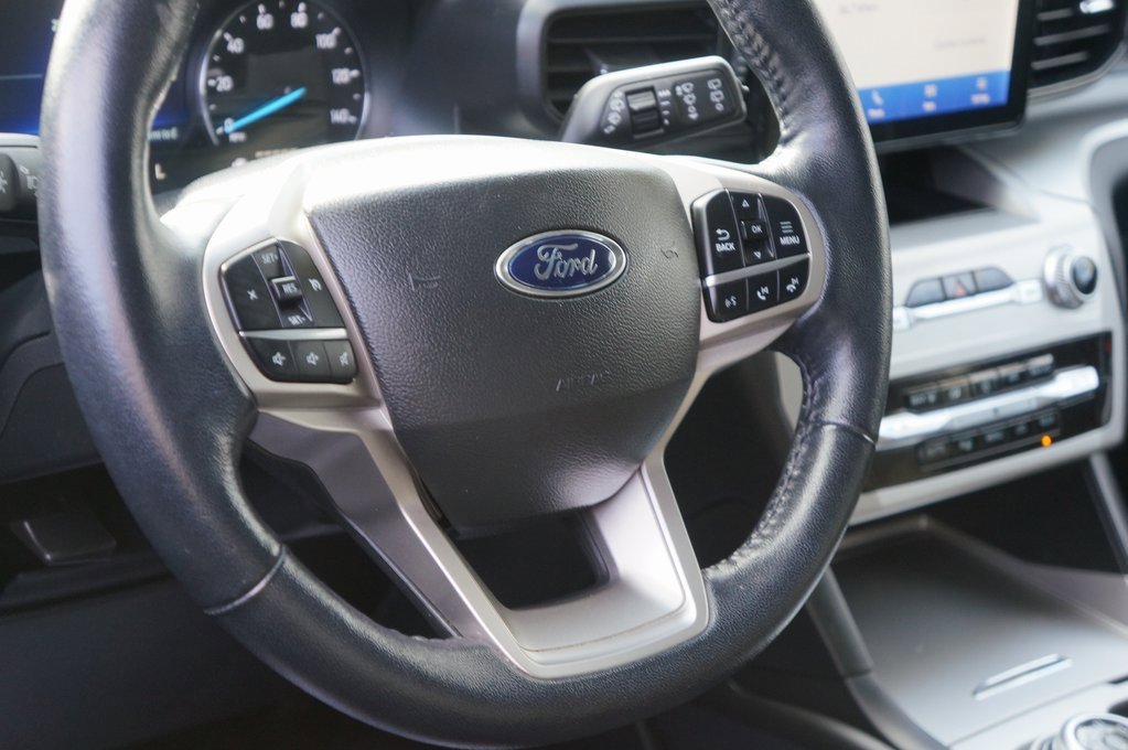 Used 2022 Ford Explorer XLT w/ Class IV Trailer Tow Package image 14