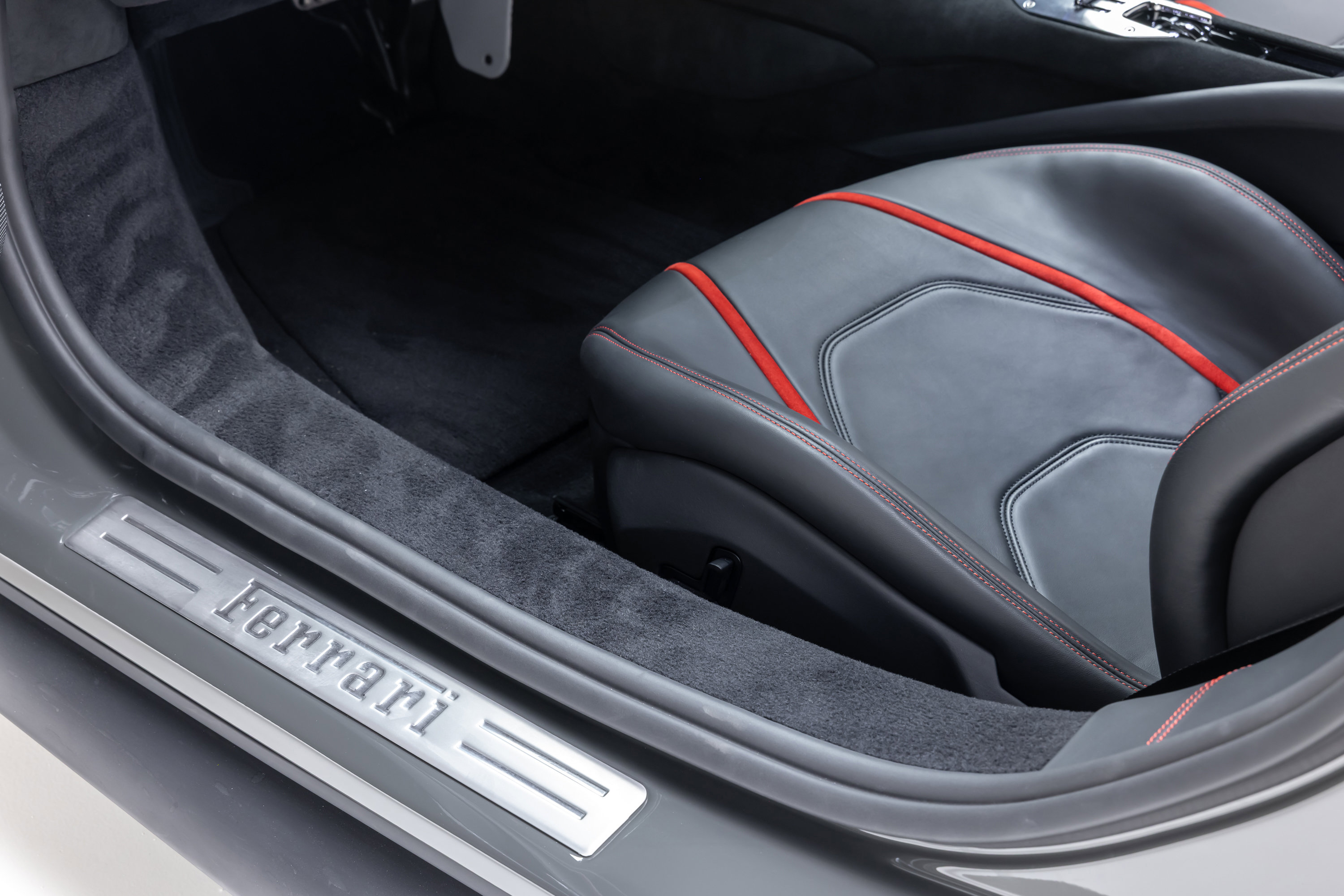 Certified 2025 Ferrari 296 GTB RWD image 70
