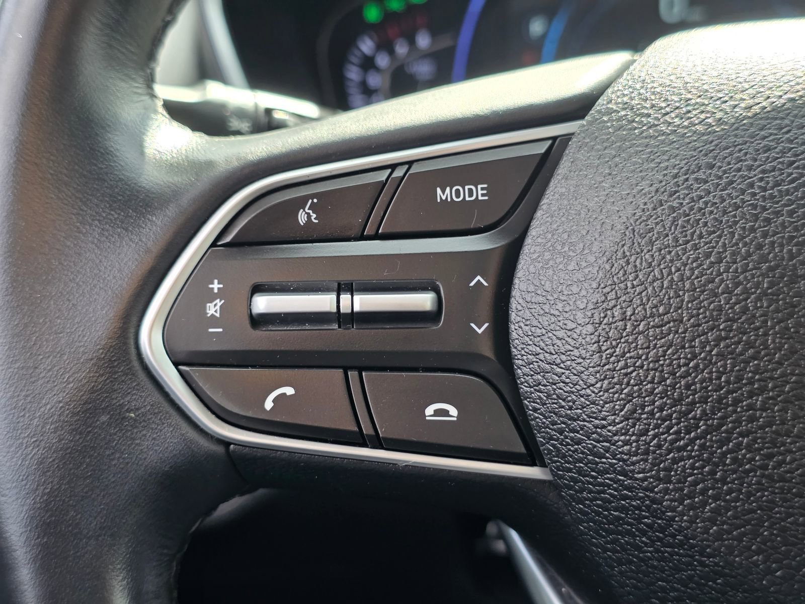 Used 2020 Hyundai Santa Fe Limited image 24