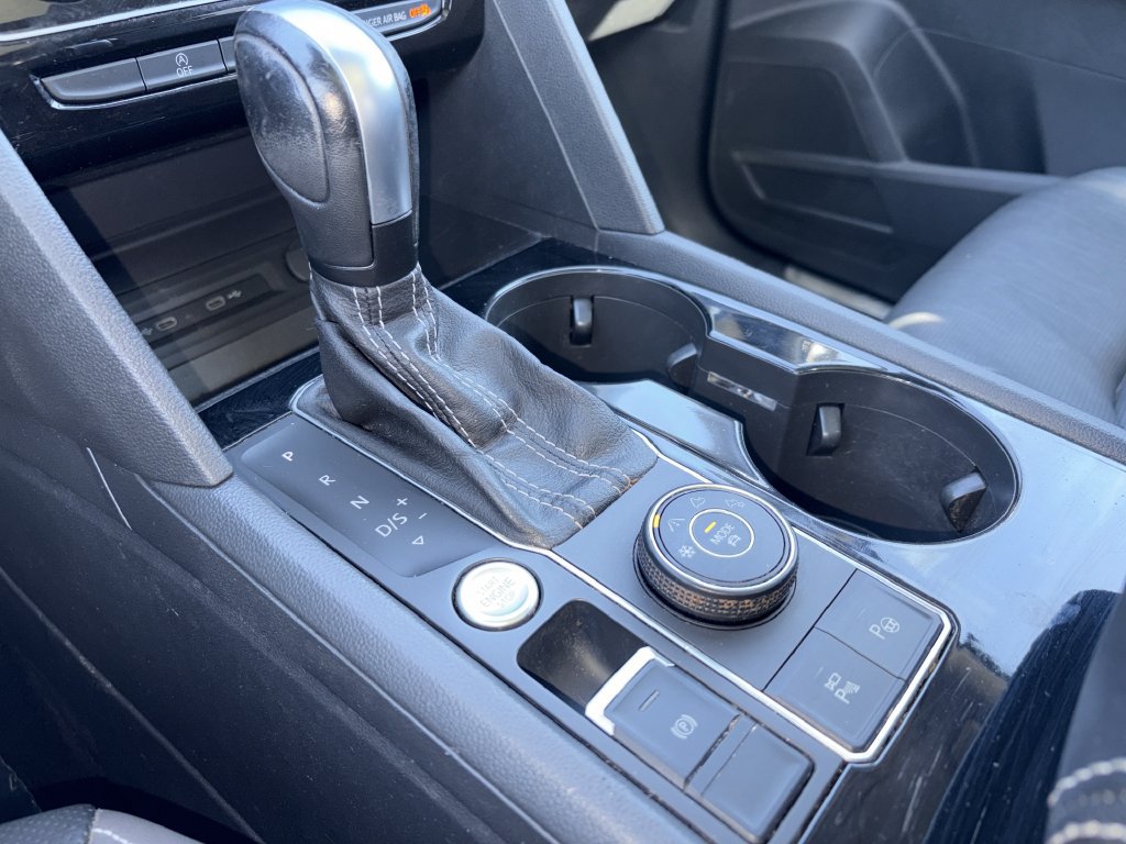 Certified 2023 Volkswagen Atlas SEL Premium AWD/4WD image 8