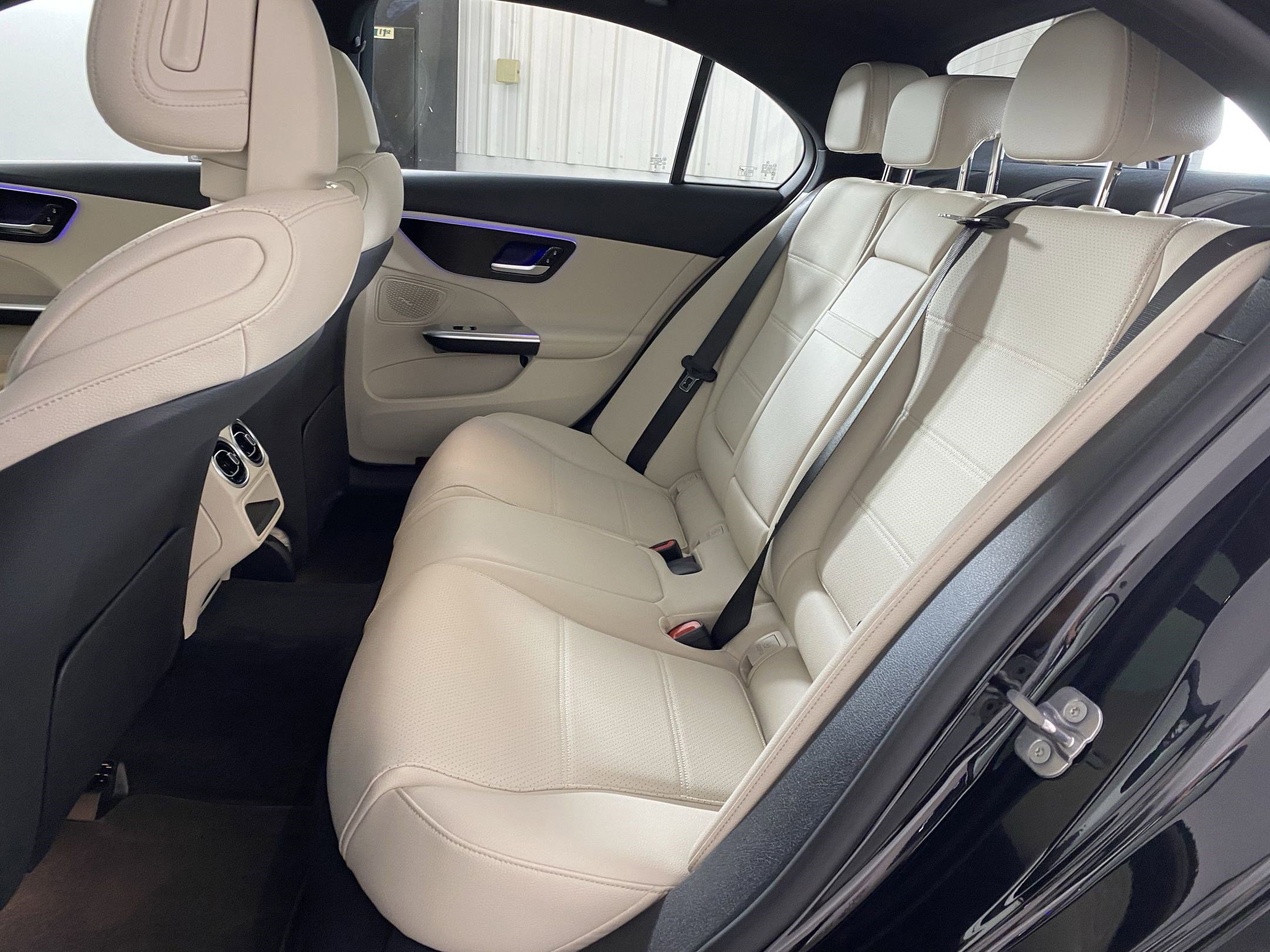 Used 2025 Mercedes-Benz C 300 4MATIC Sedan image 13