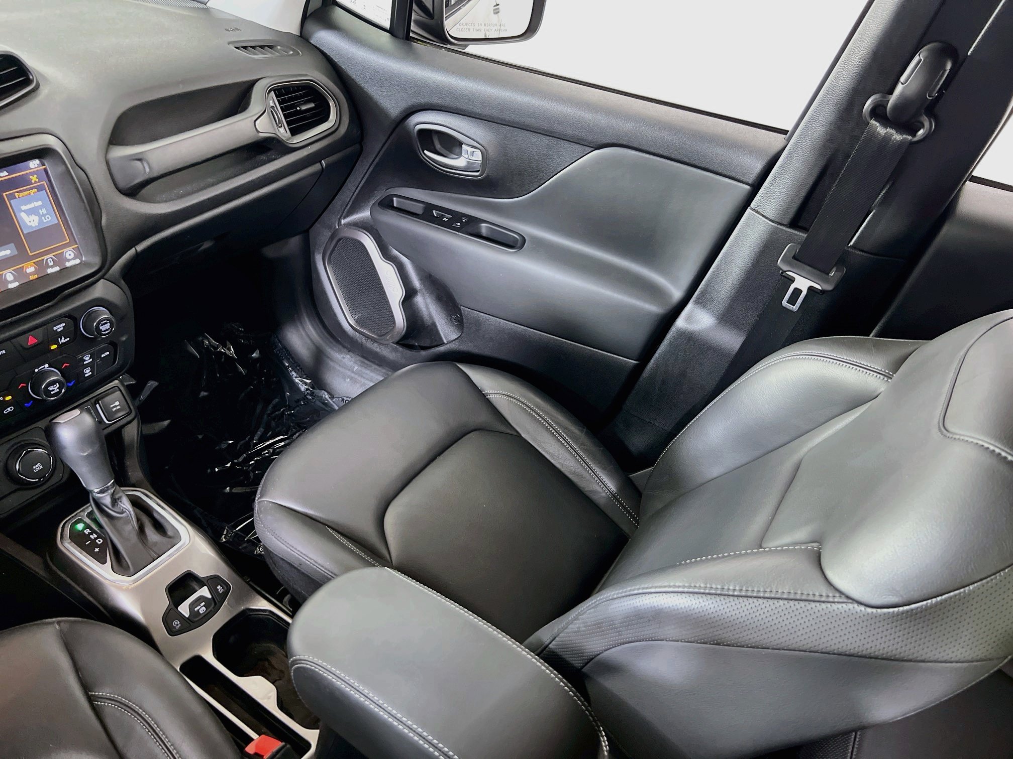 Used 2022 Jeep Renegade Limited AWD/4WD image 23