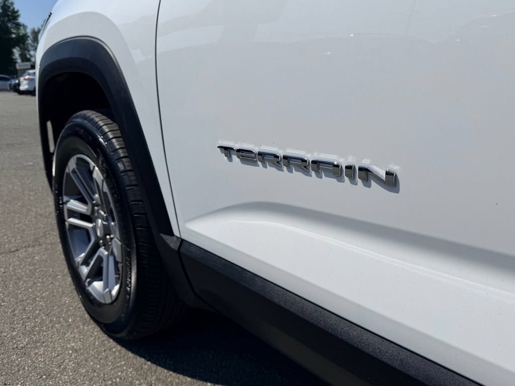 Used 2025 GMC Terrain Elevation AWD/4WD image 28