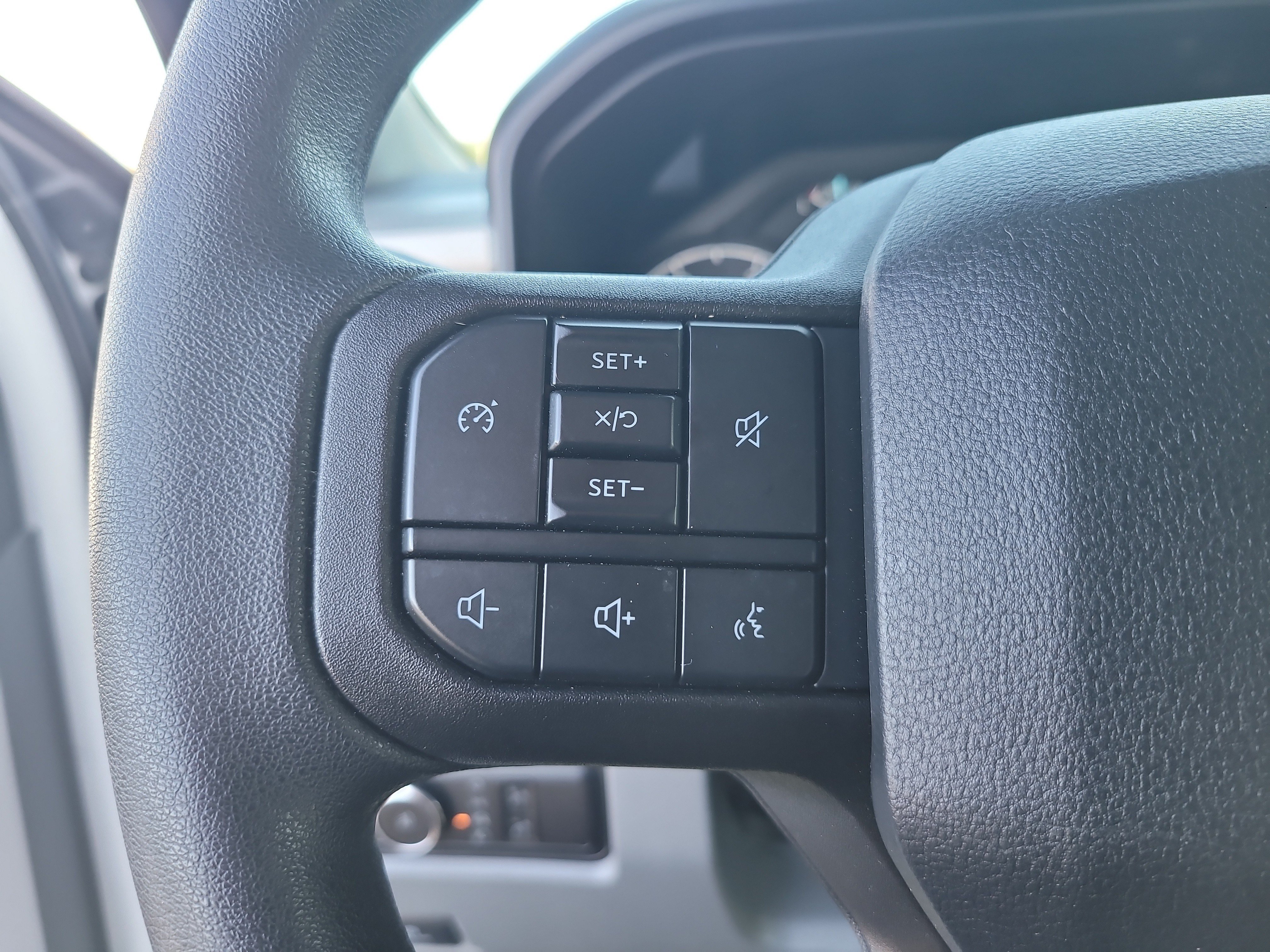 Used 2025 Ford F350 XL w/ XL Chrome Package AWD/4WD image 26
