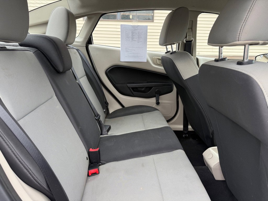 Used 2012 Ford Fiesta S image 10