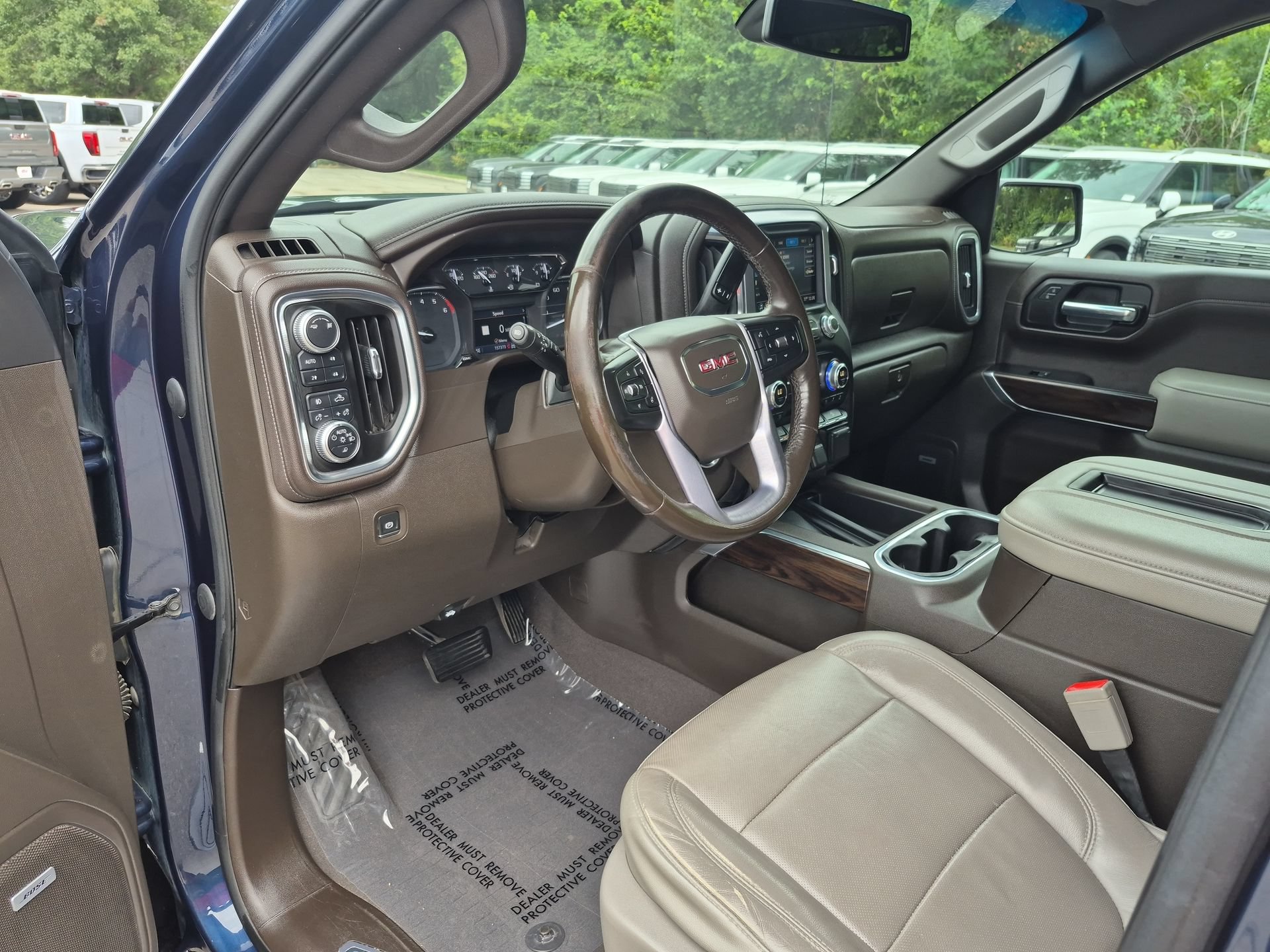 Used 2019 GMC Sierra 1500 SLT w/ SLT Premium Plus Package AWD/4WD image 11