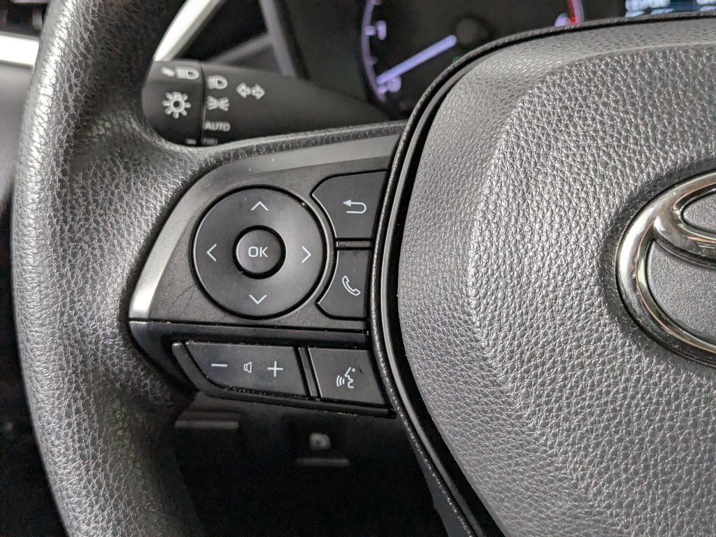 Certified 2025 Toyota Corolla LE image 27