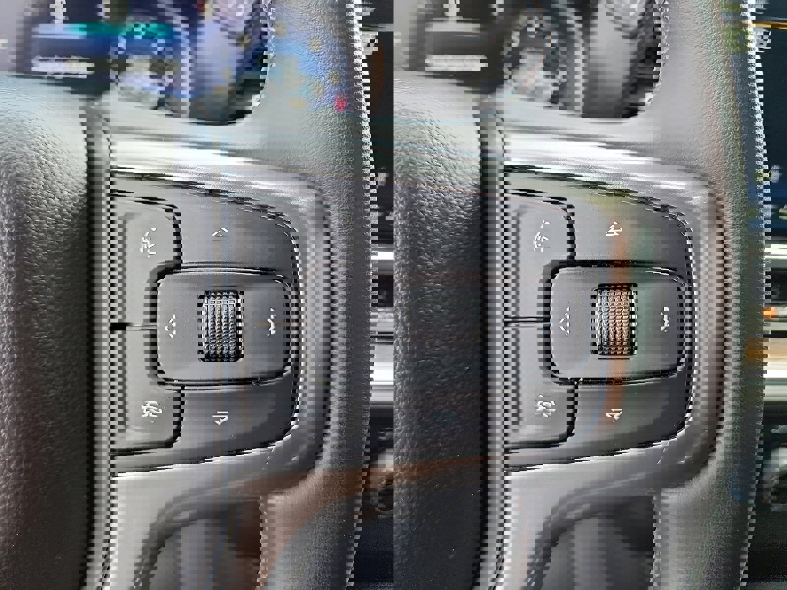 Used 2024 Chevrolet Silverado 2500 LT image 19