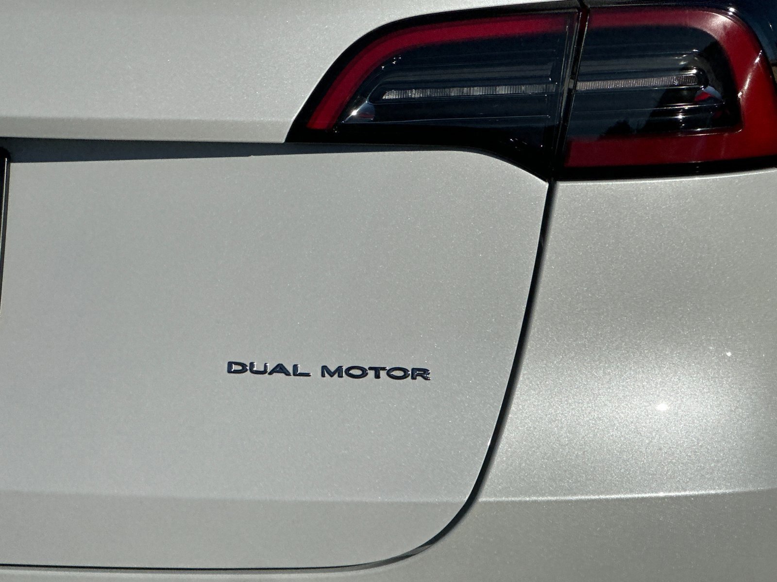 Used 2023 Tesla Model Y Long Range image 25