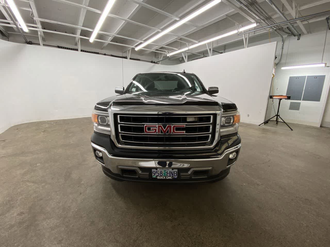 Used 2015 GMC Sierra 1500 SLT w/ SLT Crew Cab Value Package image 9