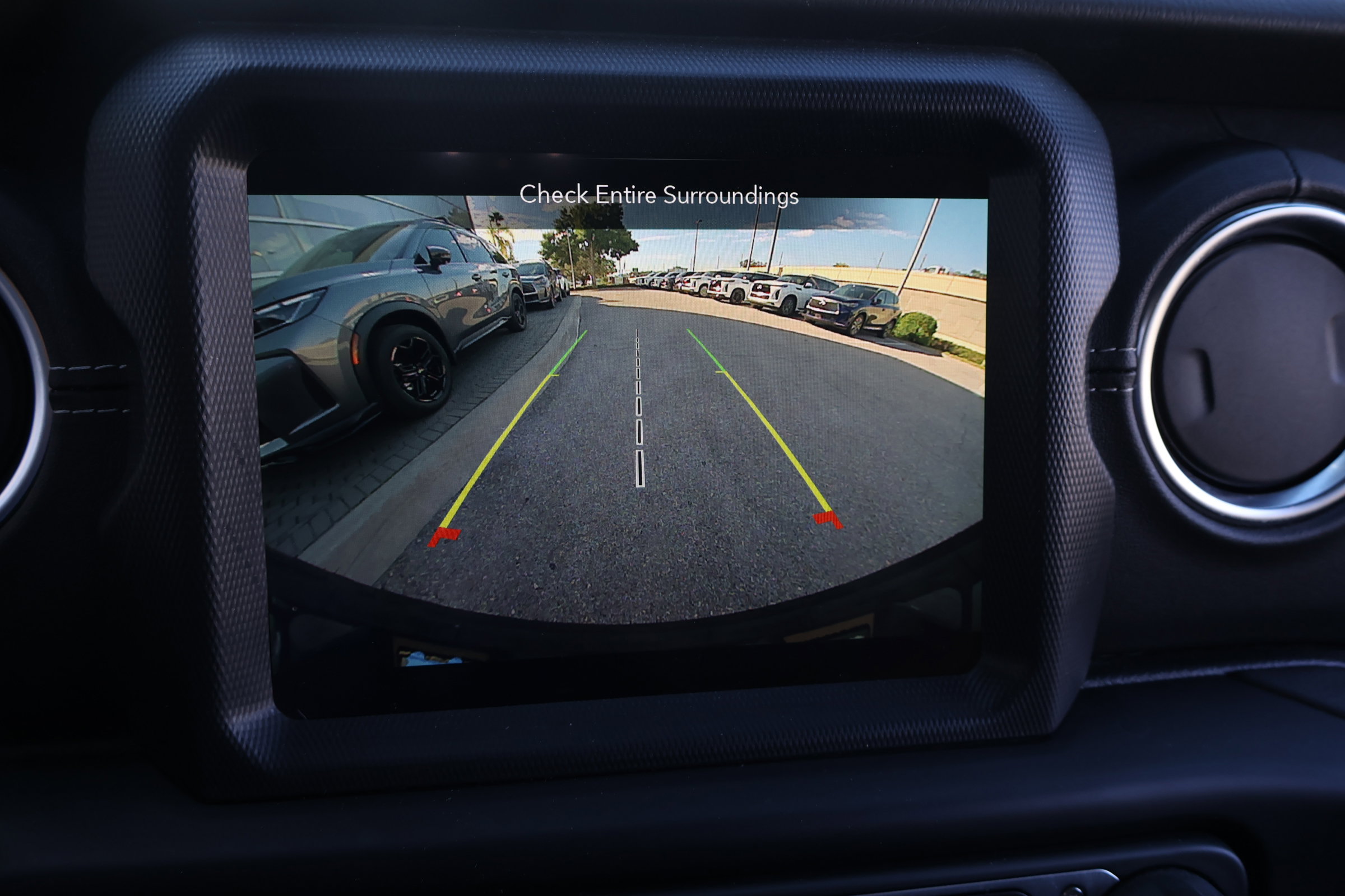 Used 2023 Jeep Wrangler Sahara w/ Cold Weather Group image 4