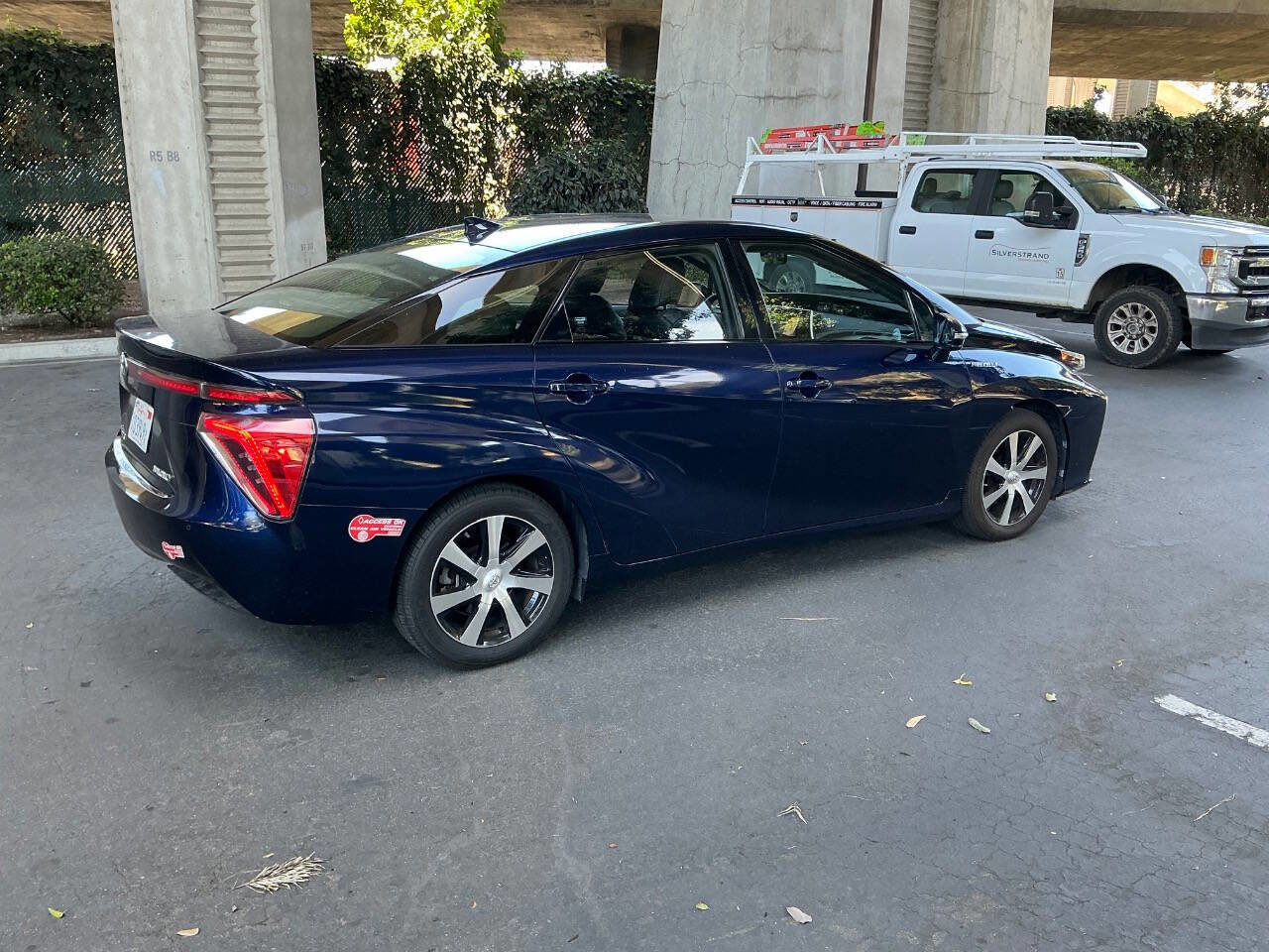 Used 2017 Toyota Mirai FWD image 5