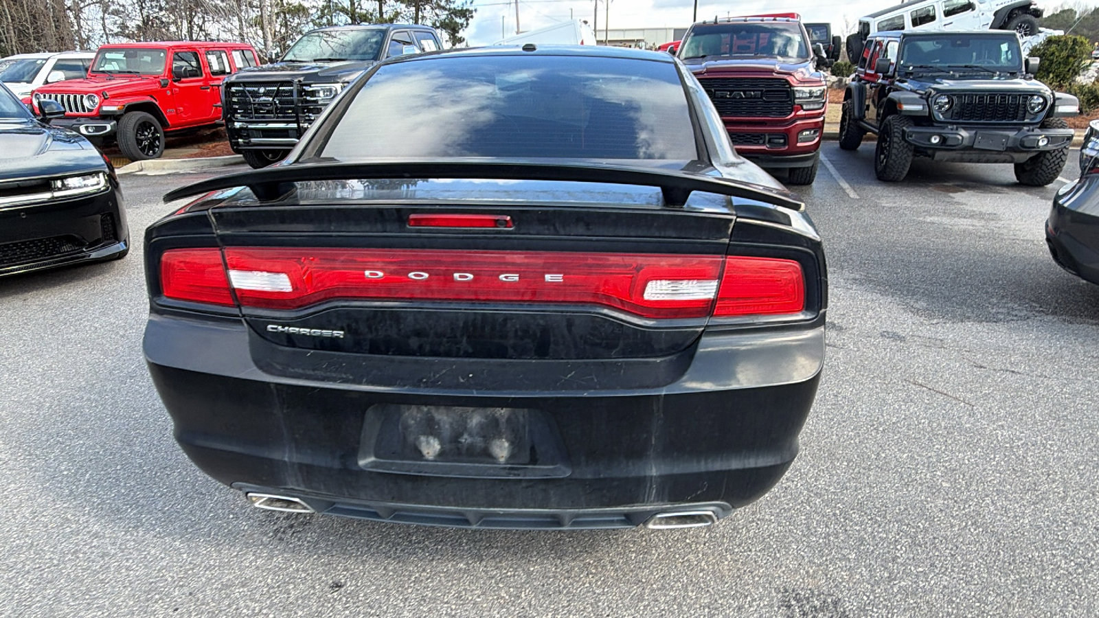 Used 2014 Dodge Charger SXT w/ Blacktop Package image 9