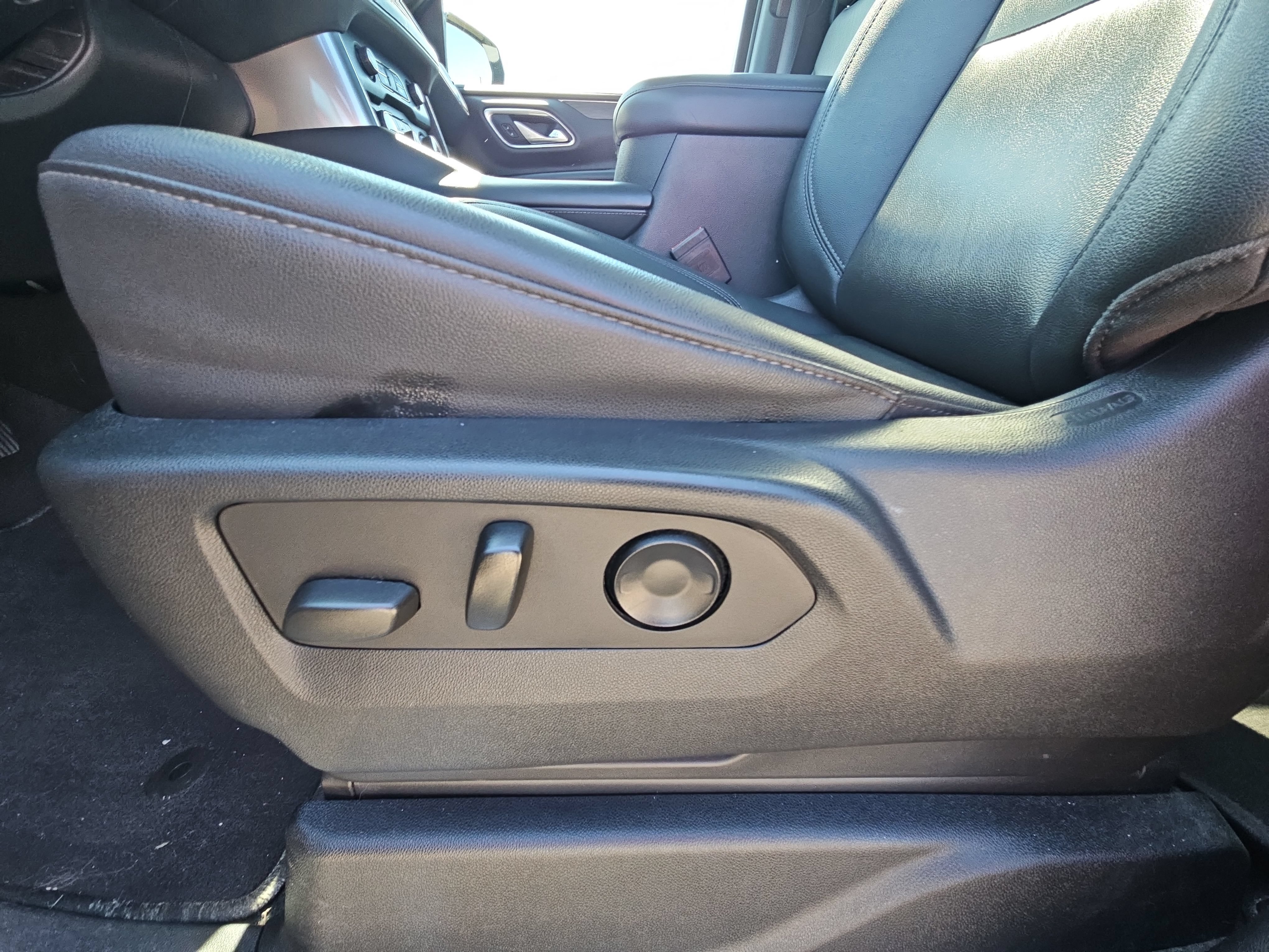 Used 2022 Chevrolet Tahoe Z71 AWD/4WD image 19