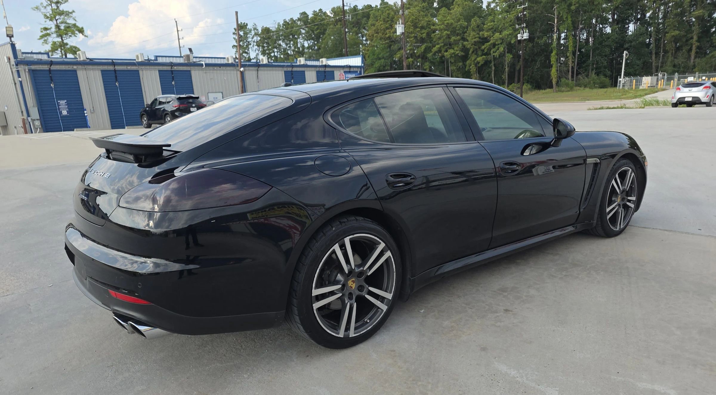 Used 2015 Porsche Panamera 4 image 17