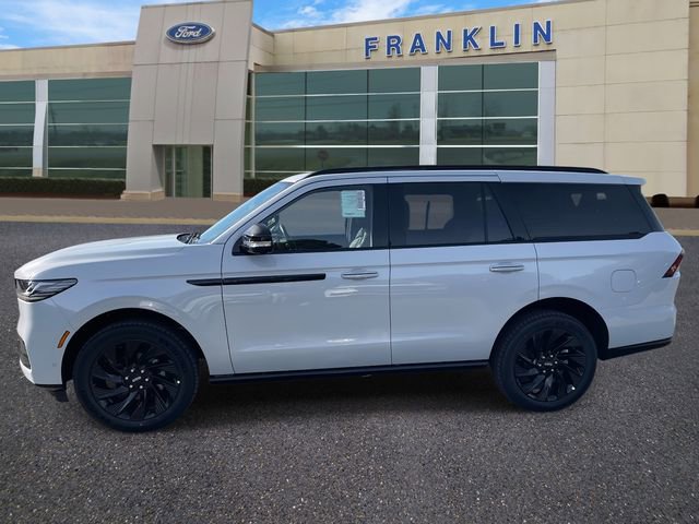 New 2025 Lincoln Navigator Reserve w/ Jet Appearance Package image 6