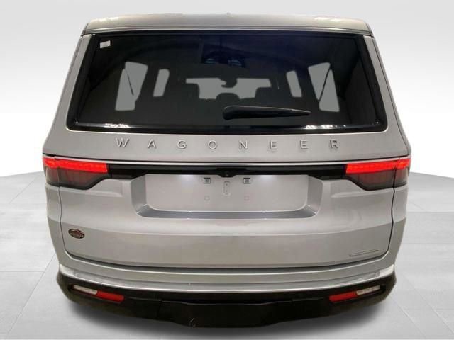 Used 2024 Jeep Wagoneer L Series II w/ Flexible Seating Group image 6