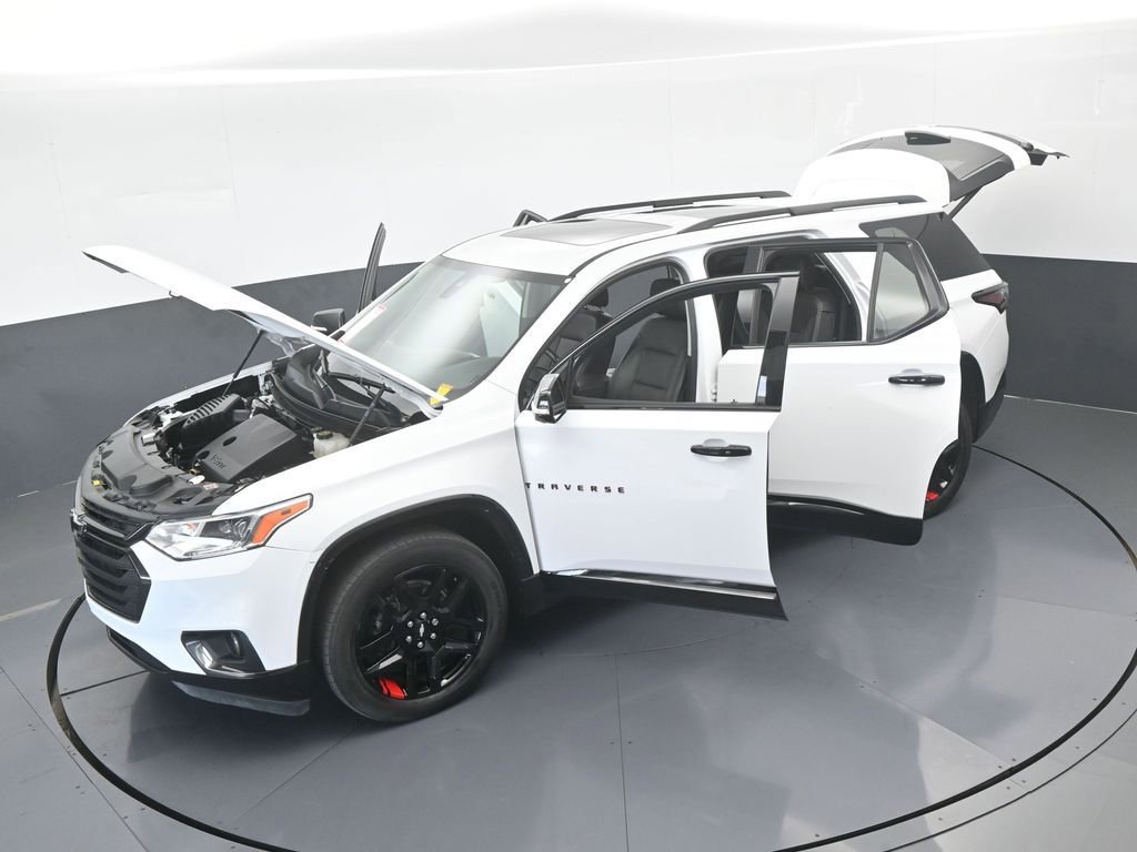 Used 2021 Chevrolet Traverse Premier w/ Redline Edition image 57