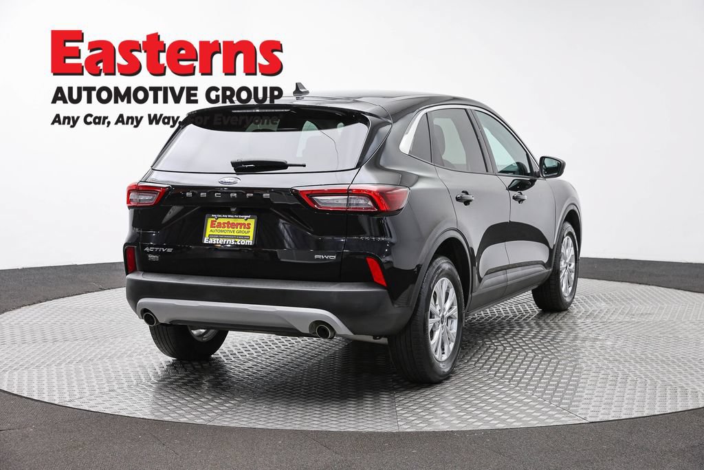 Used 2023 Ford Escape Active AWD/4WD image 5