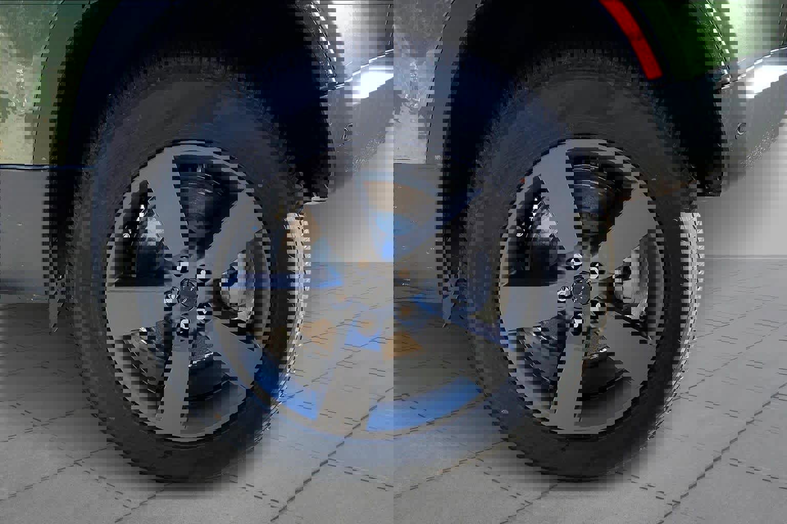 New 2026 Land Rover Defender 110 S image 16