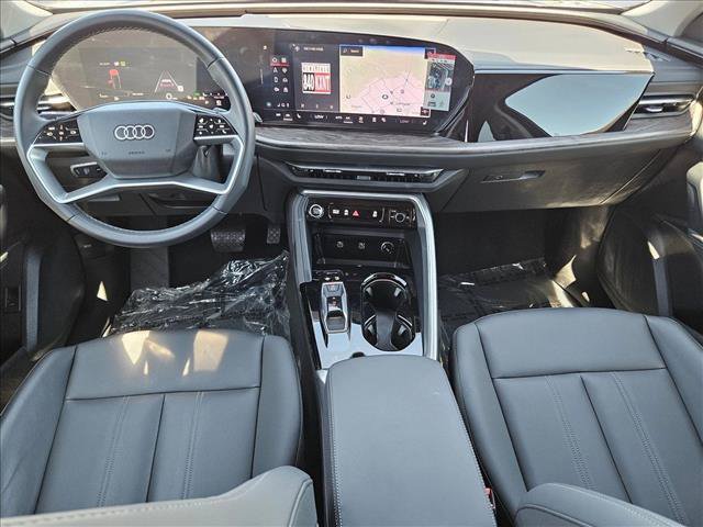 Used 2025 Audi Q5 Premium w/ Convenience Package AWD/4WD image 17